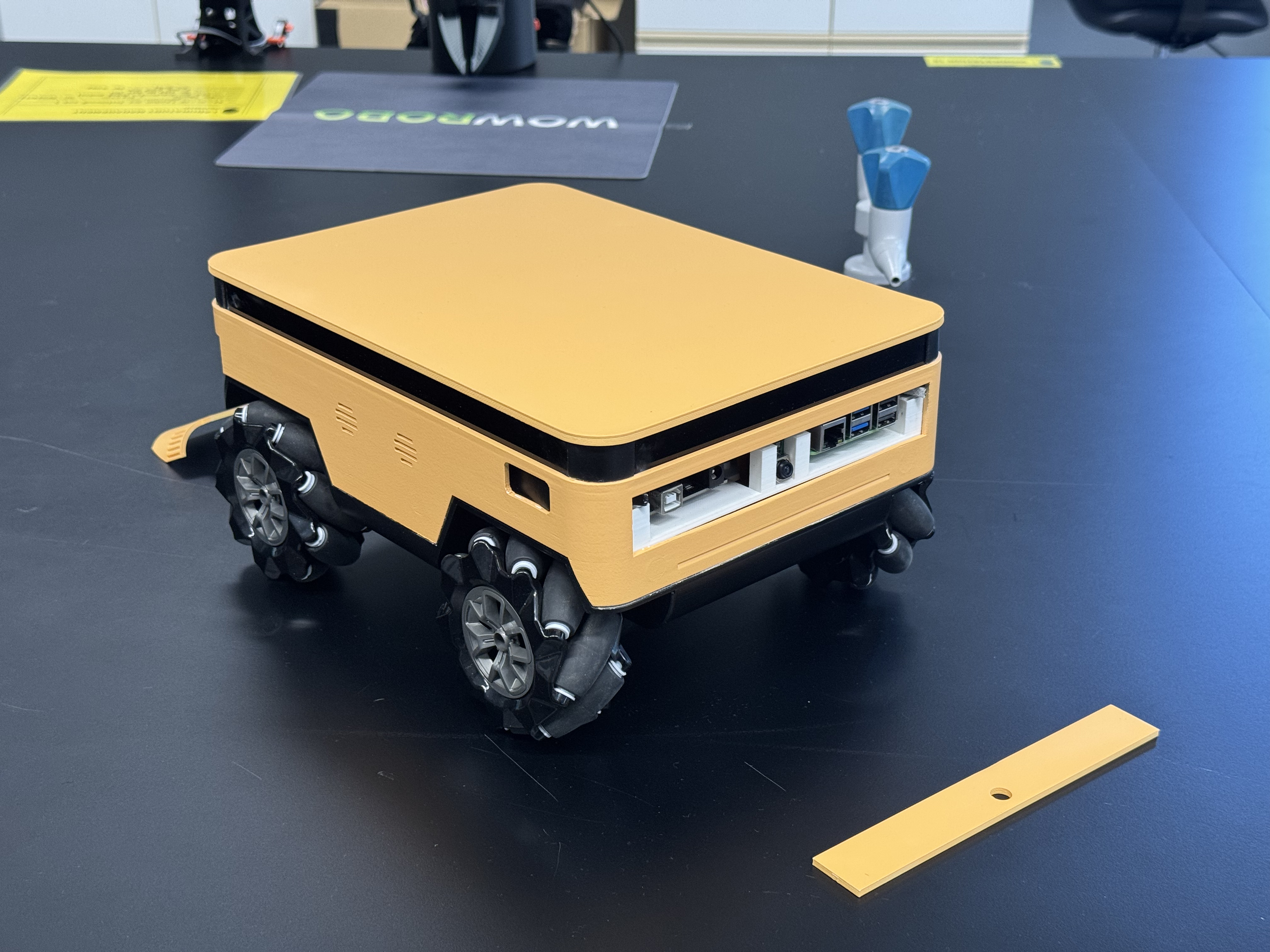 Vue des accès de maintenance du robot SCUREDGE